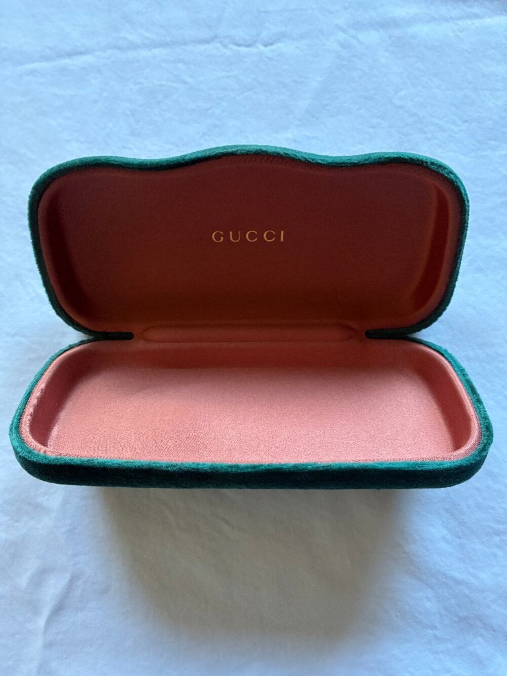 Gucci Emerald Green Velvet Hard Shell Sunglasses Eyeglasses Case Gold Logo